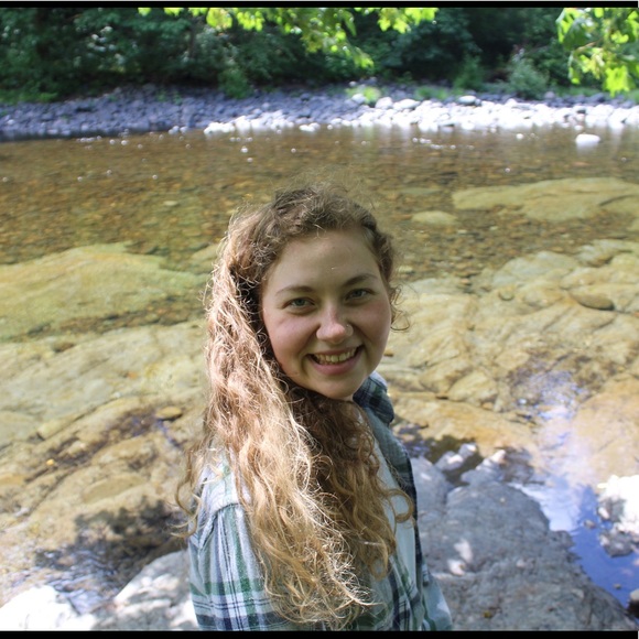 Meet your Posher, Melissa - Picture 1 of 1
